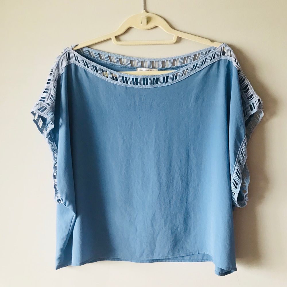 Peppermint 🌻 Straight Line Blouse w Lattice Hem
